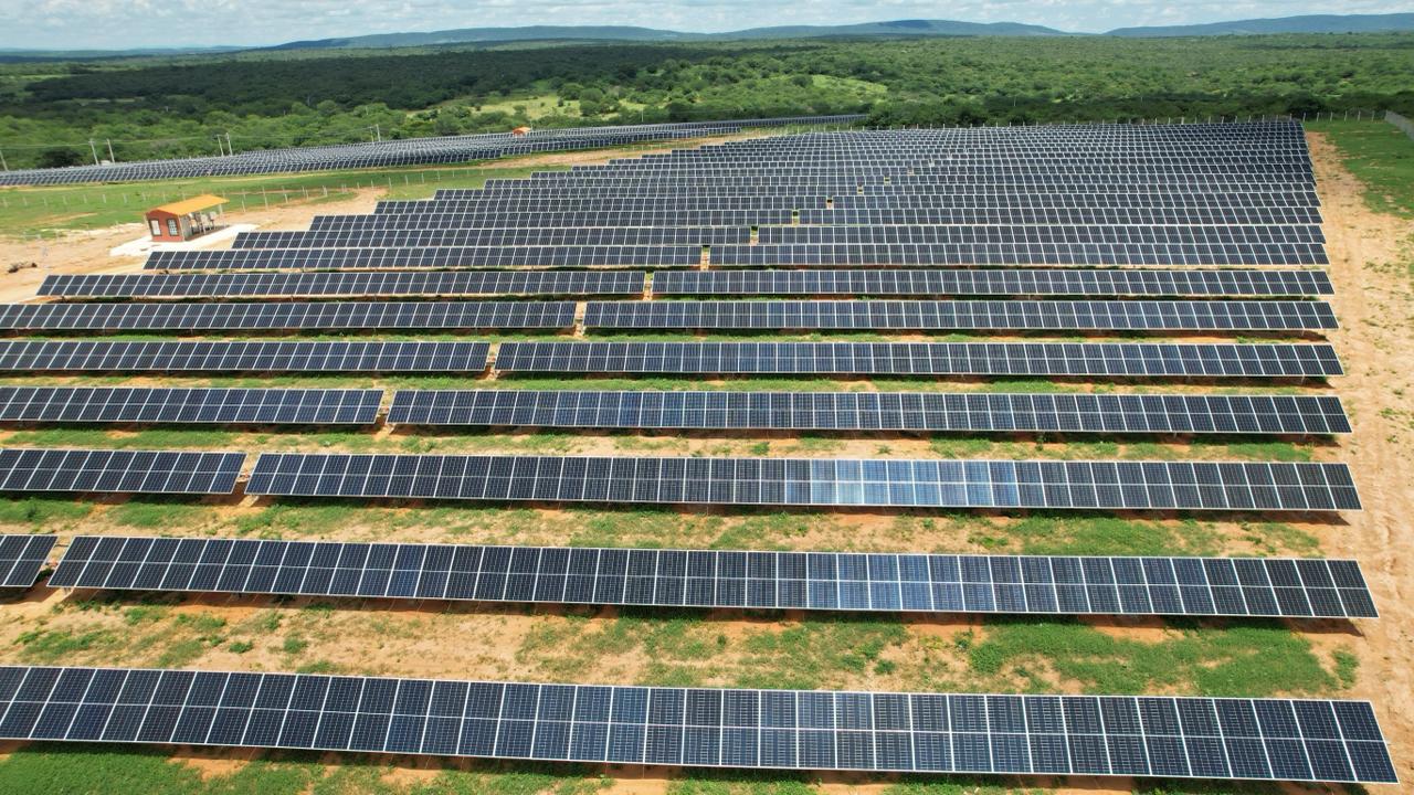 Usinas-fotovoltaicas-da-Hy-Brazil-uma-das-geradoras-da-FIT-Energia (1)