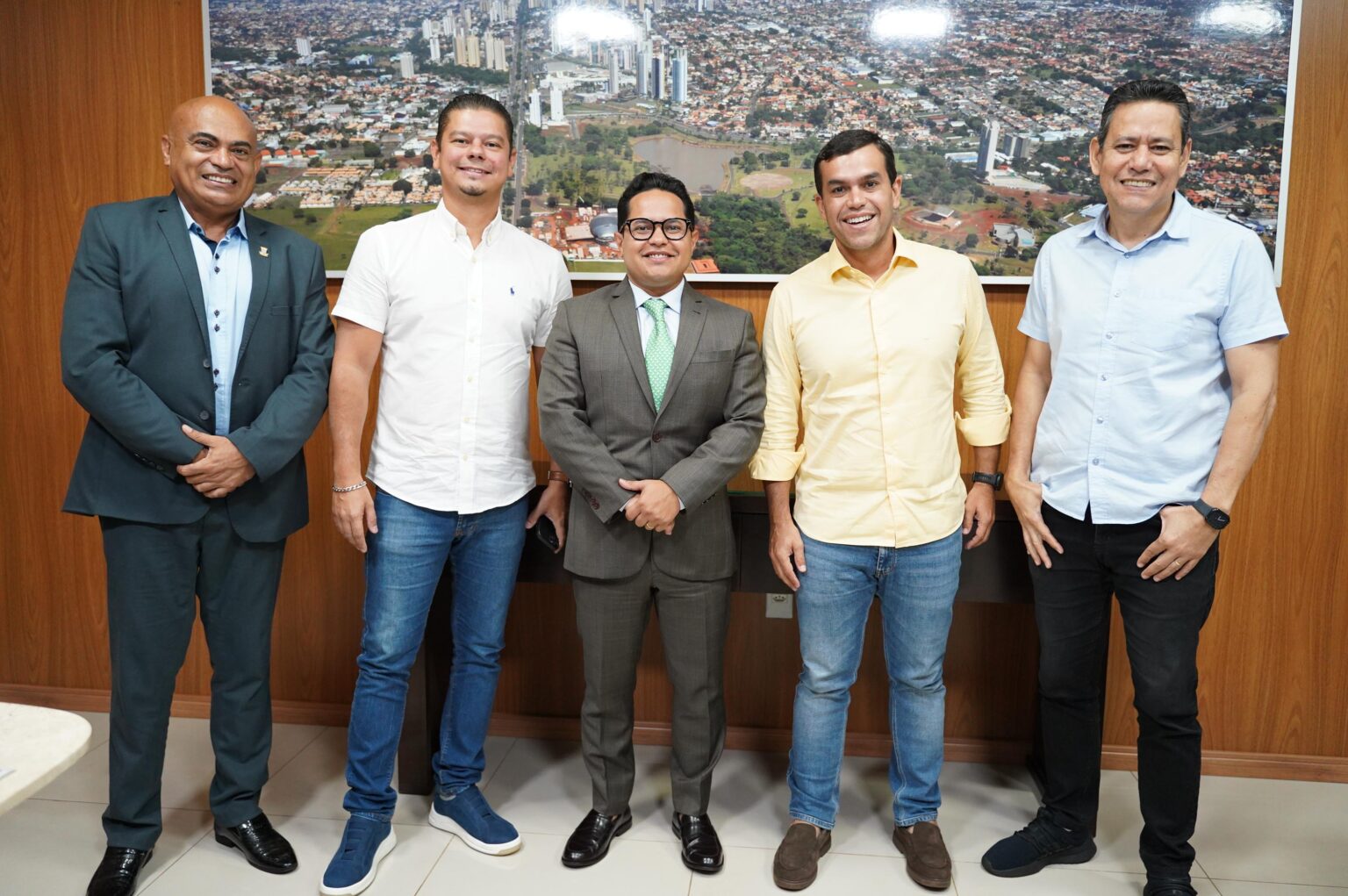 Beto-Pereira-elogia-interesse-da-Camara-na-aplicacao-das-emendas-e-elaboracao-dos-projetos-estruturantes-a-Capital-Preencher-uma-lacuna-e-ausencia-do-municipio-nesta-discussao-1-1536×1021