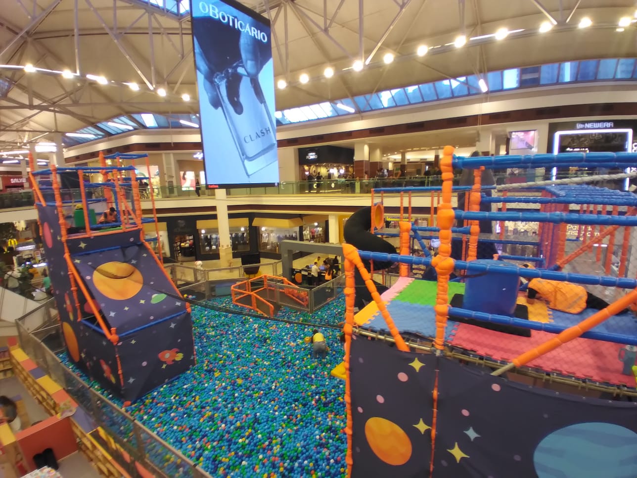 Kinder Space (1)