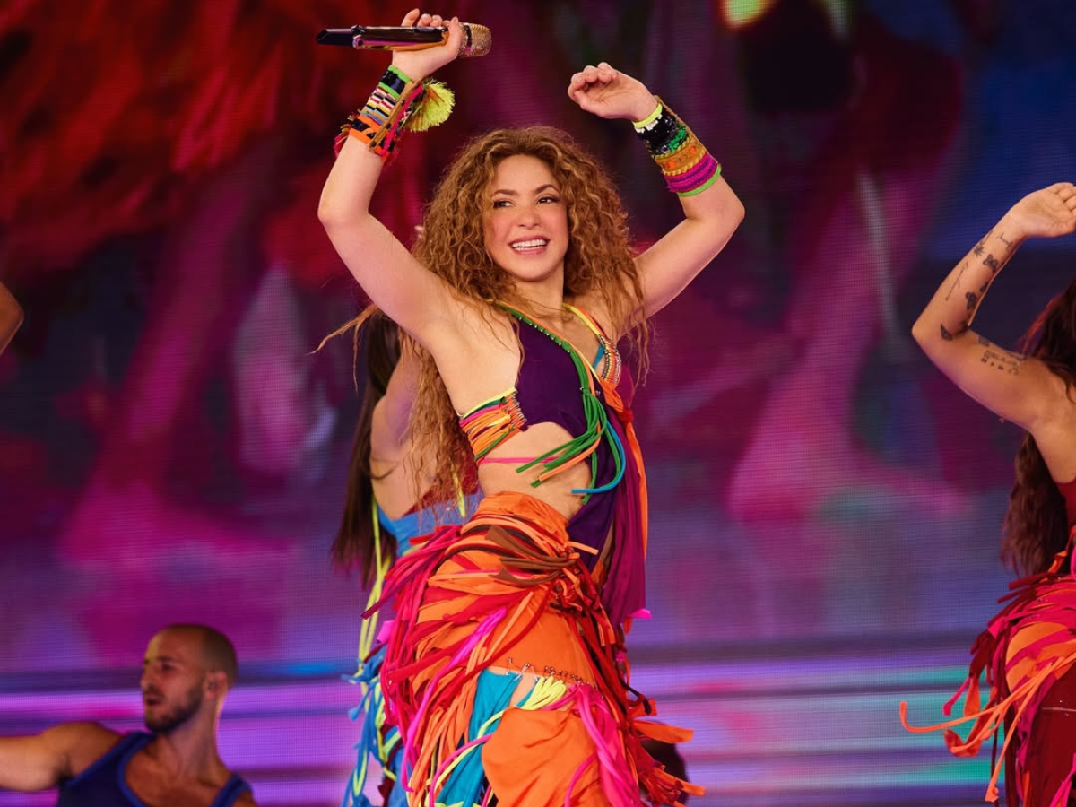 foto-shakira-se-apresenta-na-capital-peruana-apos-ser-internada-com-dores-abdominais