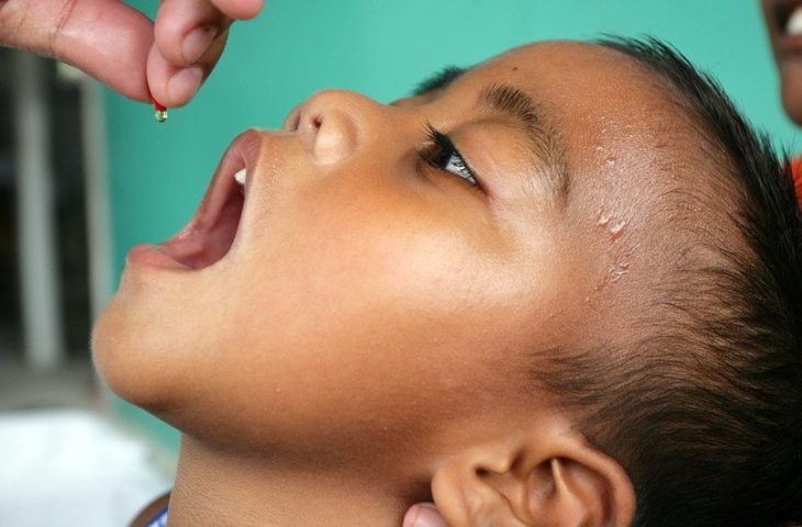 crianca-recebendo-dose-de-vitamina-a-foto-Unicef-730×480