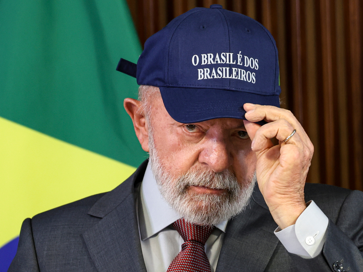 Lula-apresenta-novo-slogan-do-governo-em-reuniao-com-ministros
