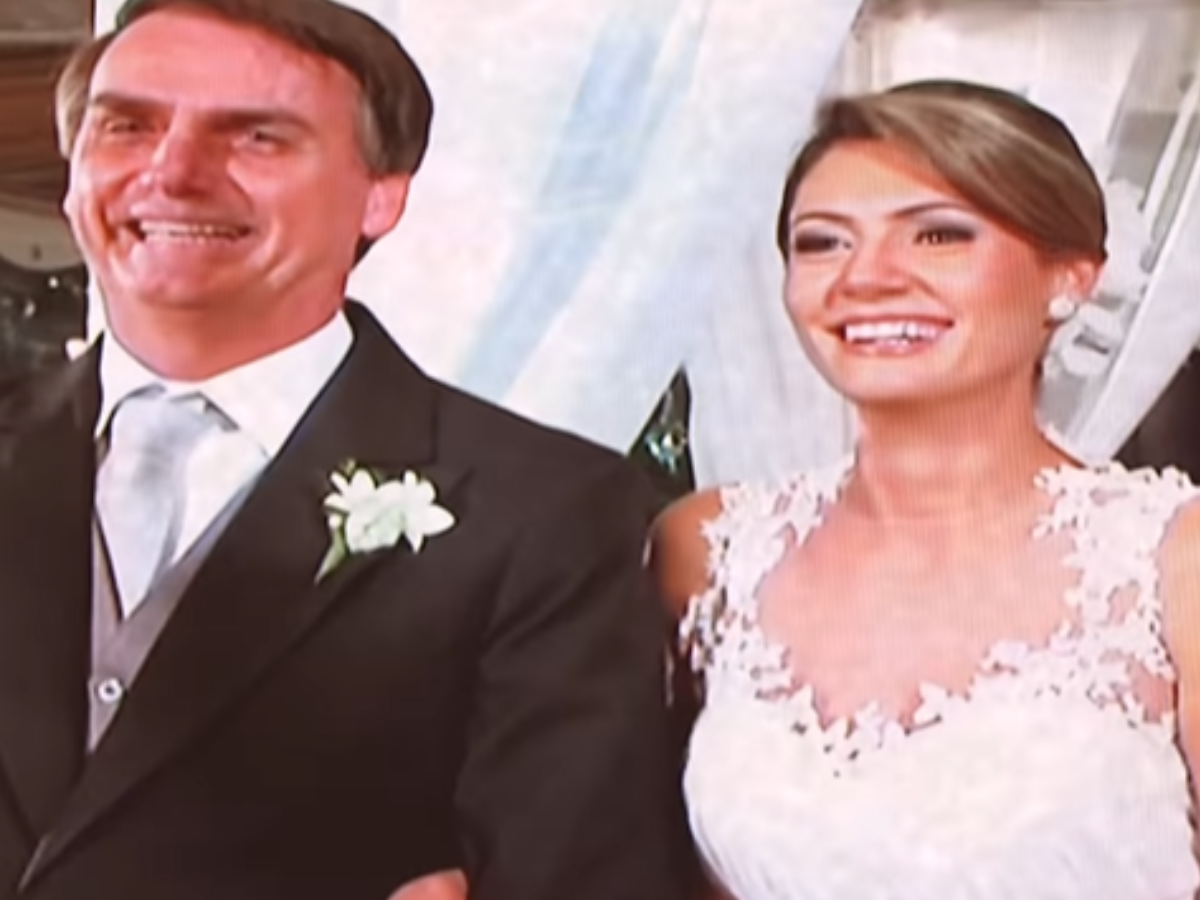 foto-bolsonaro-e-michele-completam-18-anos-de-casamento-em-meio-a-prisao-de-ex-presidente-1