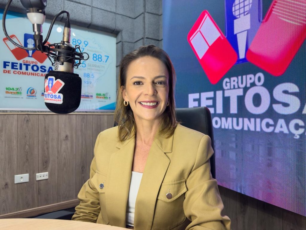 Caroline-tomanquevez-entrevista-radio-e1765295982372