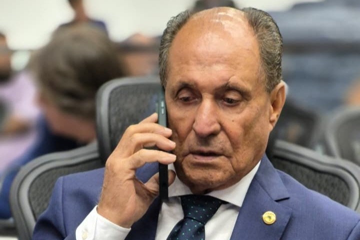 Deputado Zé Teixeira solicita obras de estrutura e lazer para bairros de Dourados