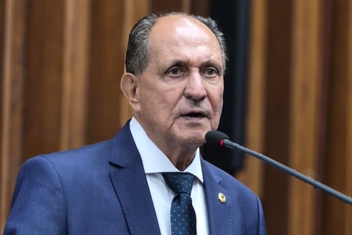 Educação em Dourados e turismo em Costa Rica recebem apoio de Zé Teixeira