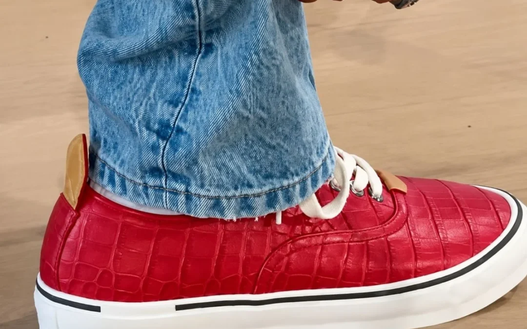 Louis Vuitton lança tênis inspirado em modelo da Vans e gera polêmica nas redes