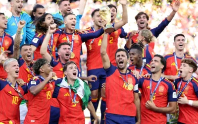 Fifa e Federação Espanhola divulgam fotos da conquista da Copa sem Trump em destaque